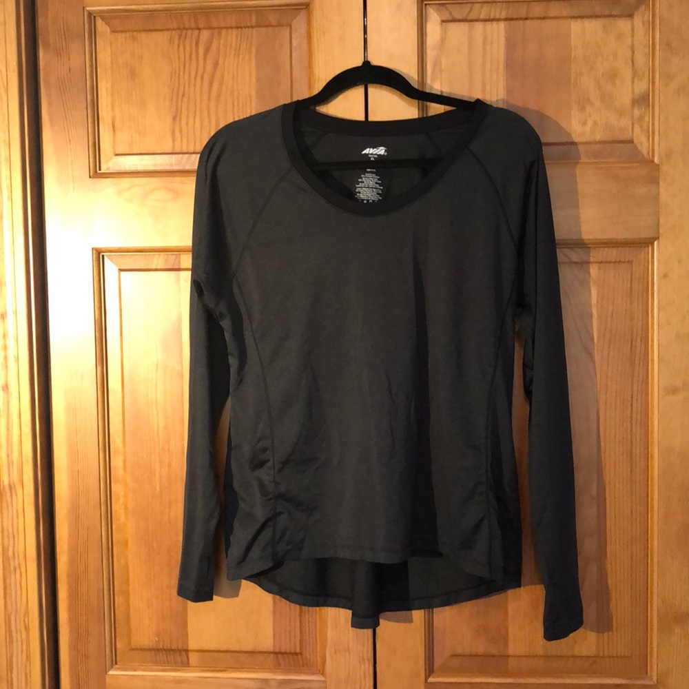 Long sleeve workout shirt